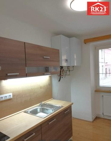 Pronájem bytu 1+1, Cheb, Dlouhá, 36 m2