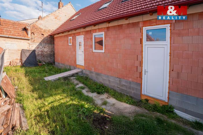 Prodej rodinného domu, Hlohovec, Hlavní, 80 m2