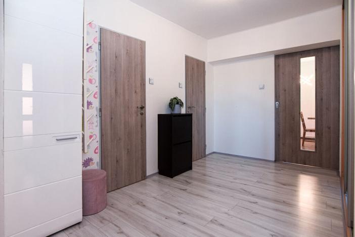 Prodej bytu 3+kk, Veleň, U Sluh, 77 m2