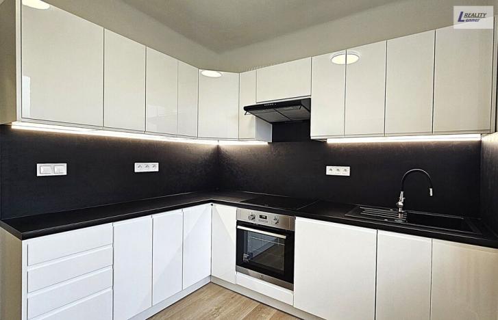 Pronájem bytu 2+1, Příbram - Příbram VII, K. H. Máchy, 62 m2