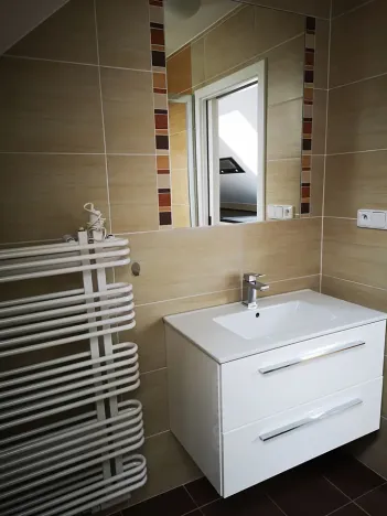 Pronájem bytu 4+1, Babice, 90 m2