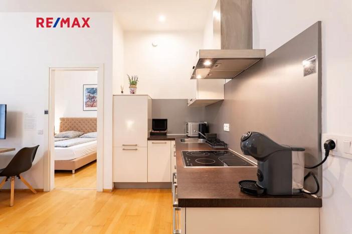 Pronájem bytu 2+kk, Praha - Nové Město, Řeznická, 50 m2