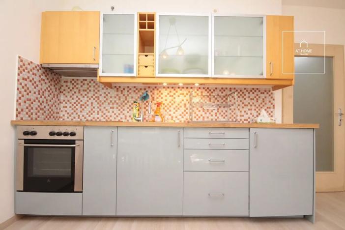 Pronájem bytu 1+kk, Praha - Malešice, Ungarova, 36 m2