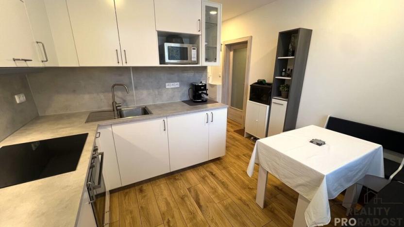 Prodej bytu 1+1, Brno, Bellova, 36 m2