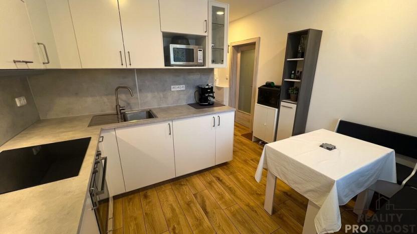 Prodej bytu 1+1, Brno, Bellova, 36 m2