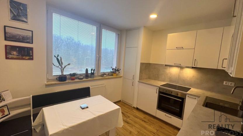 Prodej bytu 1+1, Brno, Bellova, 36 m2