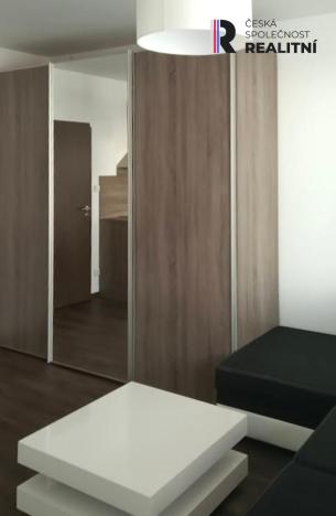 Pronájem bytu 1+kk, Praha - Dolní Měcholupy, Honzíkova, 27 m2
