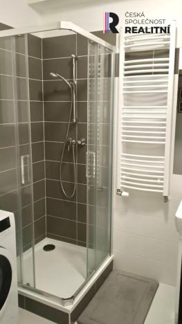 Pronájem bytu 1+kk, Praha - Dolní Měcholupy, Honzíkova, 27 m2