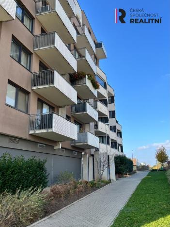 Pronájem bytu 1+kk, Praha - Dolní Měcholupy, Honzíkova, 27 m2