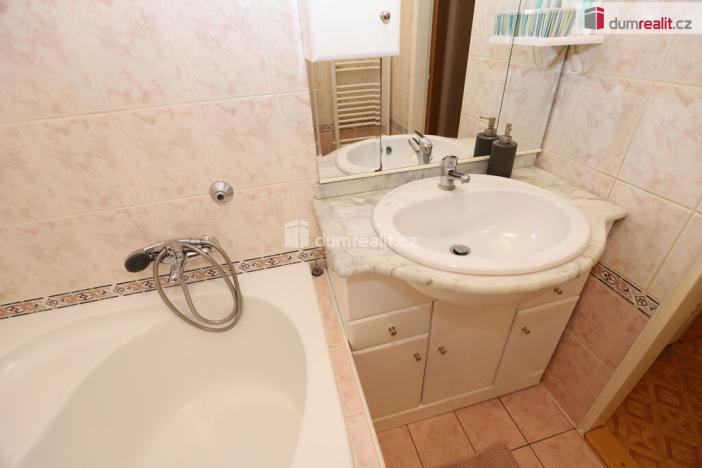 Prodej bytu 2+1, Mariánské Lázně - Úšovice, Kubelíkova, 49 m2