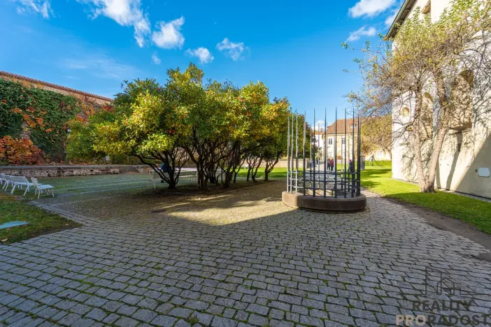 Prodej bytu 2+kk, Praha - Staré Město, Kozí, 45 m2