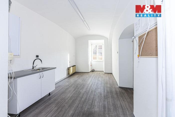 Pronájem obchodního prostoru, Kolín - Kolín III, Legerova, 31 m2