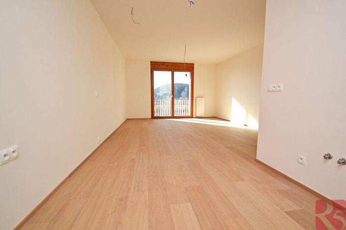 Pronájem bytu 2+kk, Praha - Modřany, Vrátnická, 63 m2