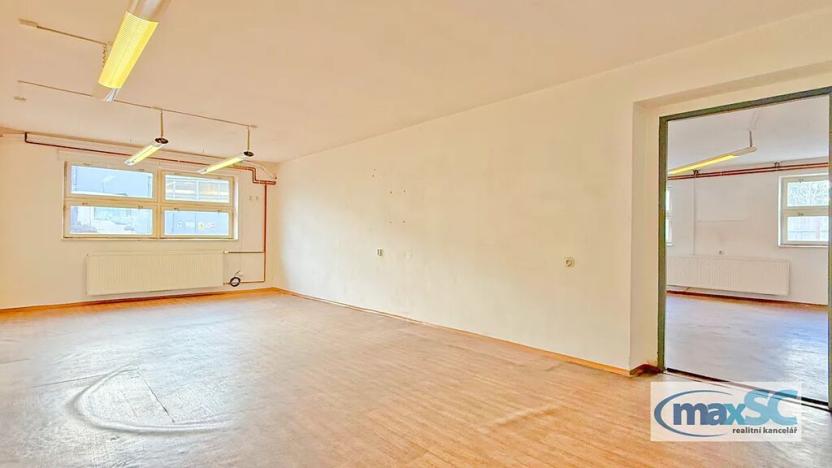 Pronájem skladu, Moravany, 533 m2