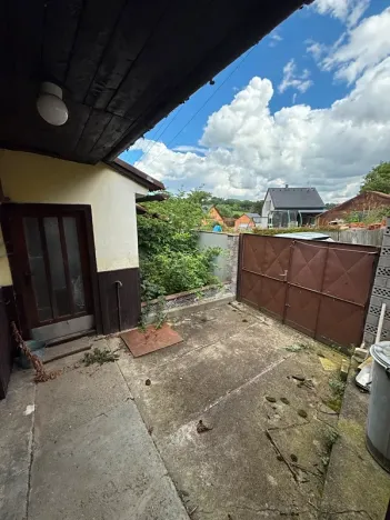 Prodej rodinného domu, Jesenec, 140 m2