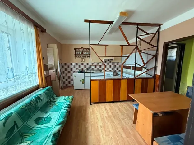 Prodej rodinného domu, Jesenec, 140 m2