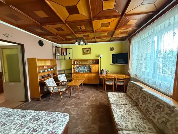 Prodej rodinného domu, Jesenec, 140 m2