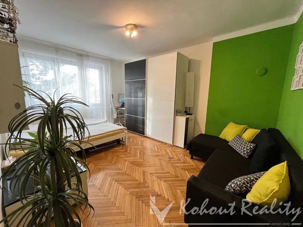 Pronájem bytu 1+1, Praha - Vršovice, U Slavie, 36 m2