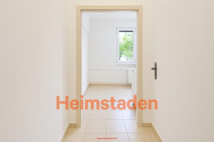 Pronájem bytu 1+kk, Karviná - Nové Město, Kořenského, 25 m2