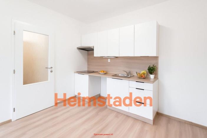 Pronájem bytu 1+kk, Havířov - Město, Hlavní třída, 25 m2