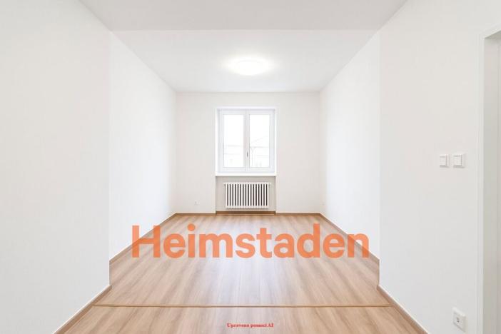 Pronájem bytu 1+kk, Havířov - Město, Hlavní třída, 25 m2