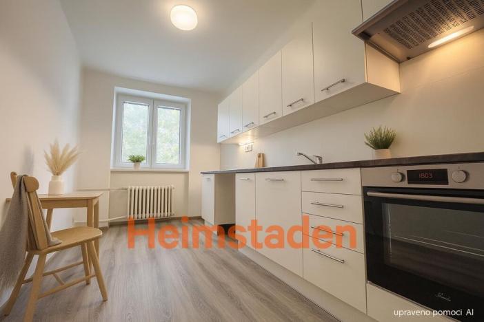 Pronájem bytu 2+1, Ostrava - Poruba, Komenského, 58 m2