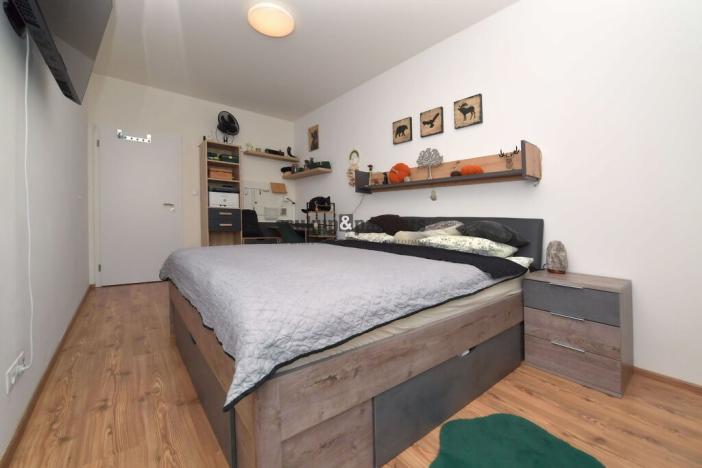 Prodej bytu 2+kk, Horoměřice, T. G. Masaryka, 53 m2