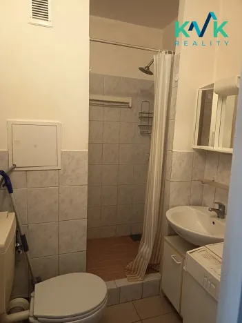 Pronájem bytu 1+kk, Karlovy Vary, Fibichova, 18 m2