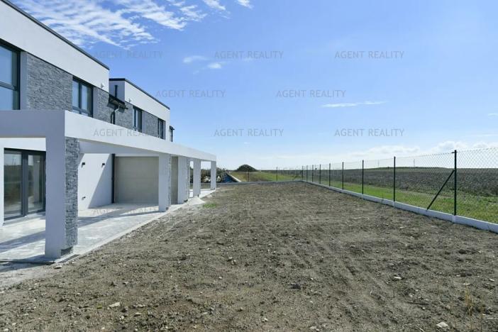 Prodej rodinného domu, Slaný, 312 m2