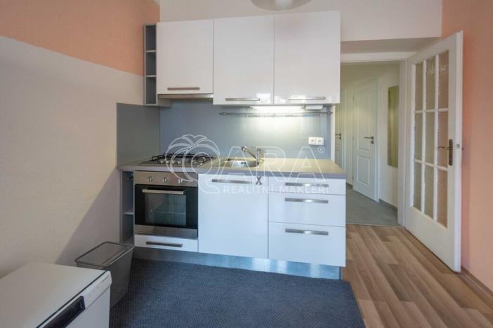 Pronájem bytu 2+kk, Praha - Libeň, U libeňského pivovaru, 49 m2