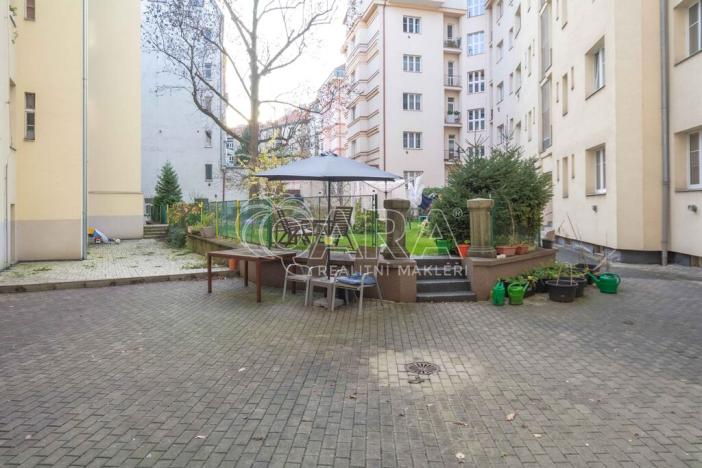 Pronájem bytu 2+kk, Praha - Libeň, U libeňského pivovaru, 49 m2