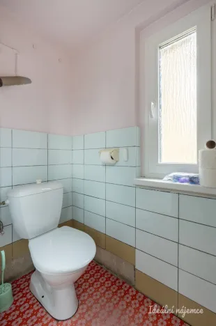 Pronájem bytu 2+1, Praha - Kbely, 65 m2