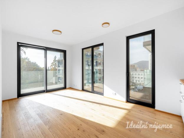 Pronájem bytu 2+kk, Praha - Modřany, Československého exilu, 50 m2