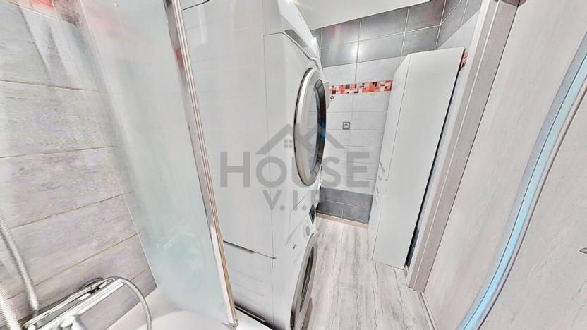 Pronájem bytu 2+kk, Praha - Kobylisy, Bojasova, 46 m2