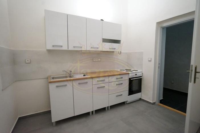 Pronájem bytu 1+1, Jaroměř, Školní