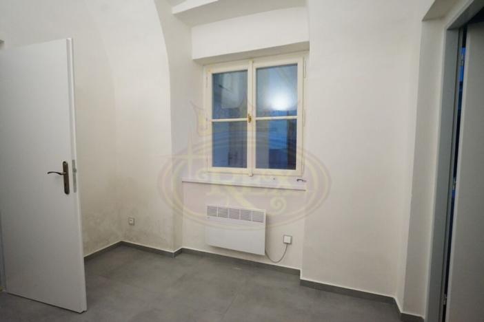 Pronájem bytu 1+1, Jaroměř, Školní