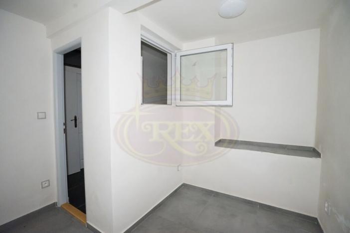 Pronájem bytu 1+1, Jaroměř, Školní