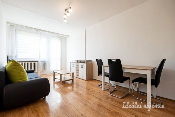 Pronájem bytu 2+kk, Praha - Kobylisy, Šiškova, 45 m2