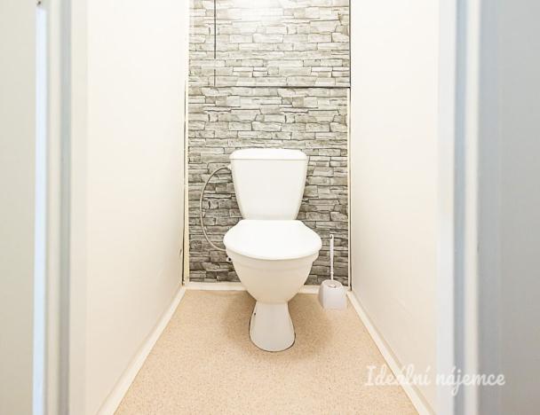 Pronájem bytu 2+kk, Praha - Kobylisy, Šiškova, 45 m2