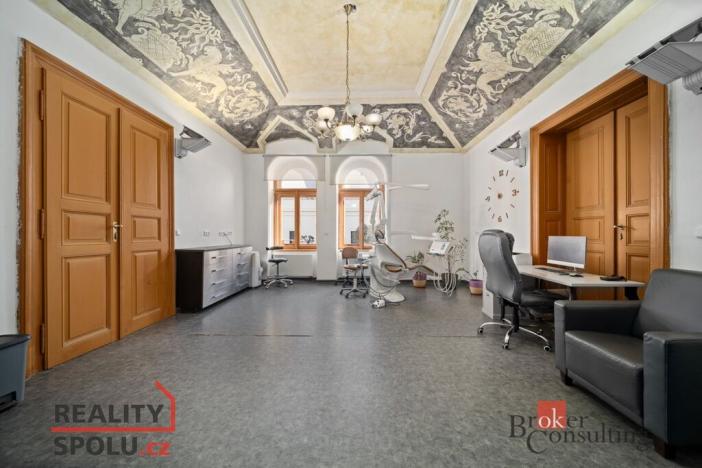 Prodej ordinace, Hradec Králové, Komenského, 134 m2