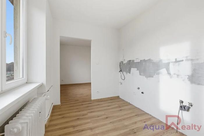 Prodej bytu 2+1, Karlovy Vary, Šmeralova, 51 m2