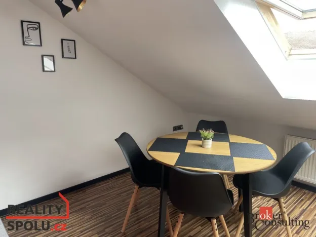 Pronájem bytu 2+kk, Jičín - Holínské Předměstí, Kollárova, 54 m2