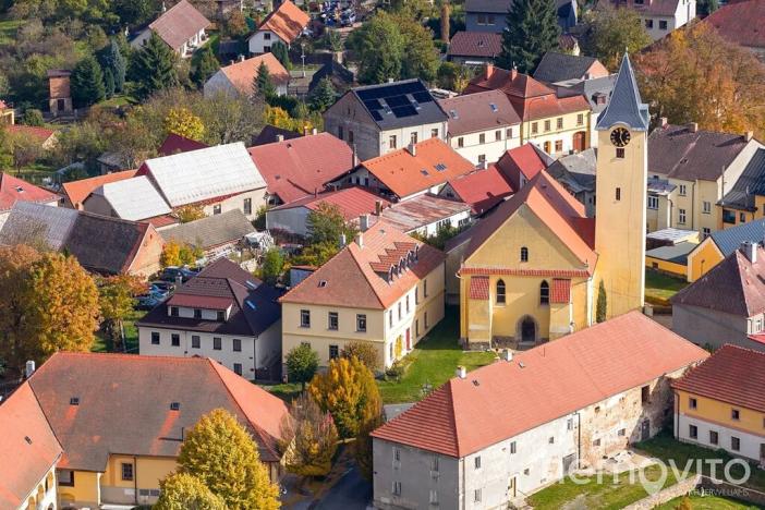 Prodej rodinného domu, Zbraslavice, 588 m2