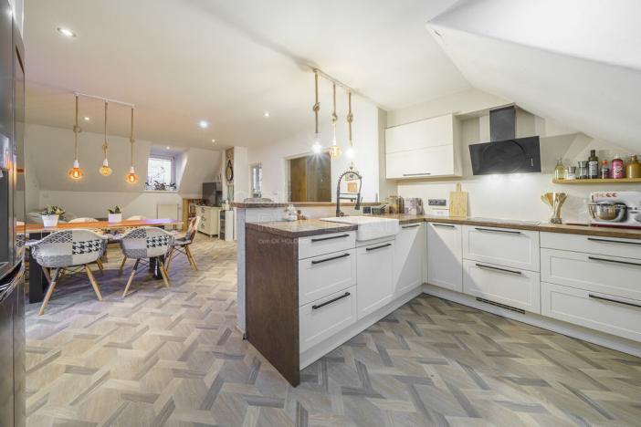 Prodej bytu 4+kk, Karlovy Vary, Pražská silnice, 98 m2