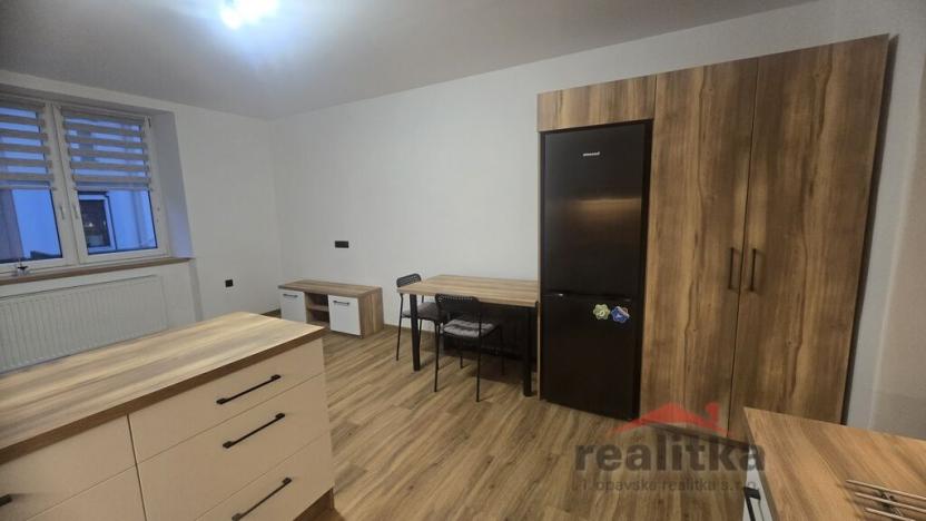 Pronájem bytu 2+kk, Opava, Pekařská, 47 m2