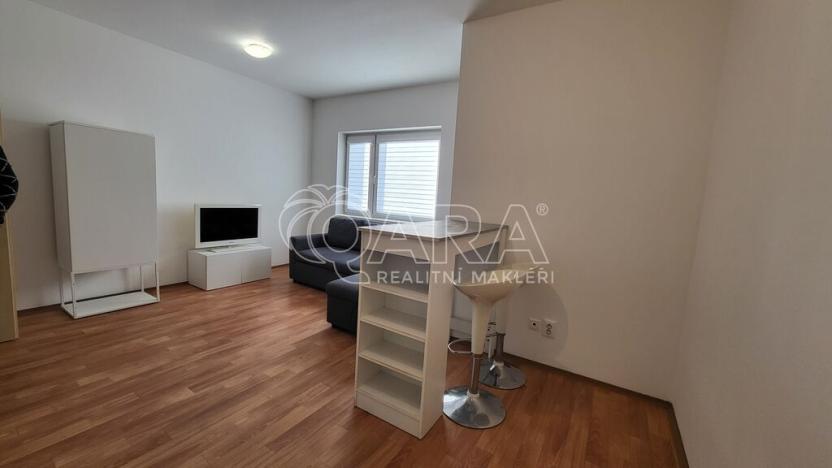 Prodej bytu 1+kk, Milovice - Mladá, Armádní, 29 m2