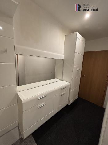 Pronájem bytu 2+kk, Sokolov, Křížová, 40 m2