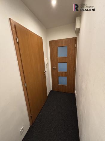 Pronájem bytu 2+kk, Sokolov, Křížová, 40 m2