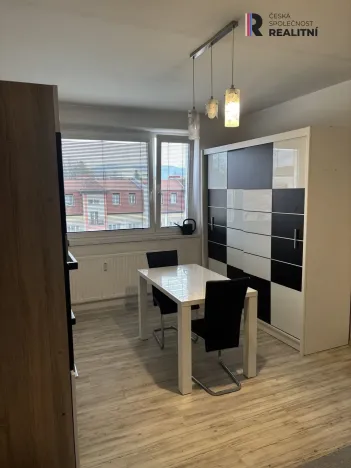 Pronájem bytu 2+kk, Sokolov, Křížová, 40 m2