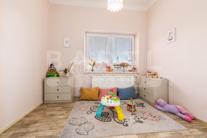 Prodej bytu 3+1, Křemže, Náměstí, 69 m2